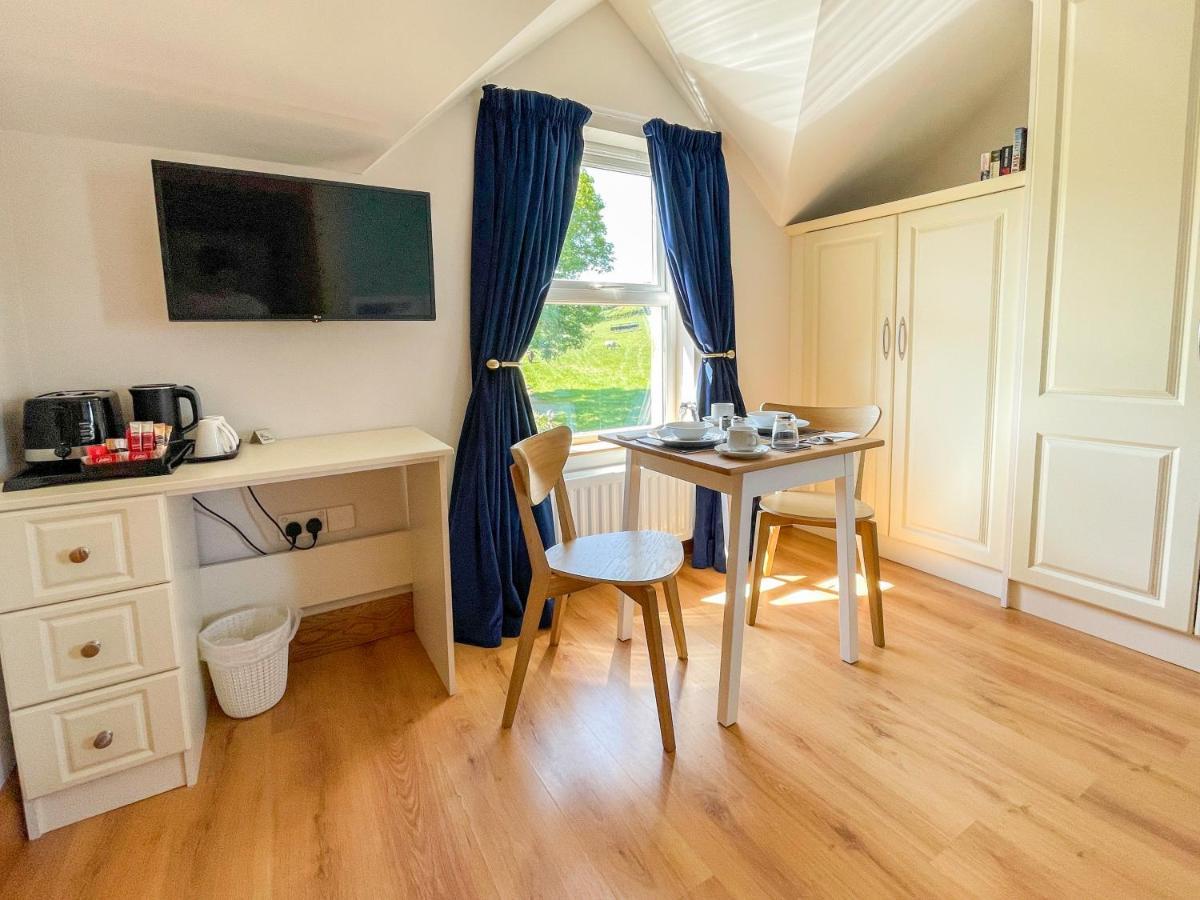 Mount Edwards Hill Guest Accommodation Cushendall Dış mekan fotoğraf